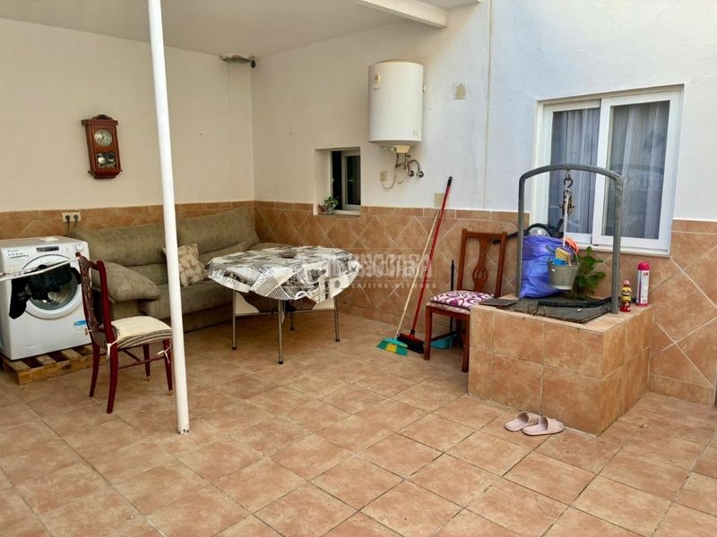 Foto c131c6ac-d1e1-4ef8-8fda-9b265f3bdc4a. Casa aparellada a Santo Tomé