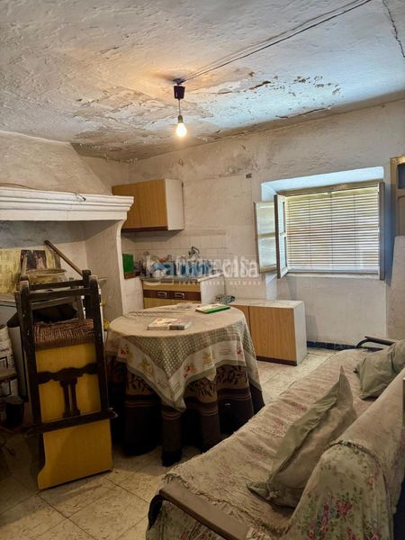 Foto 6c80bed2-a3e4-46eb-9a2f-a2c378eda3fd. Casa con riscaldamento in Quesada