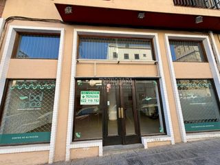 Local Comercial en Av. de la Constitución