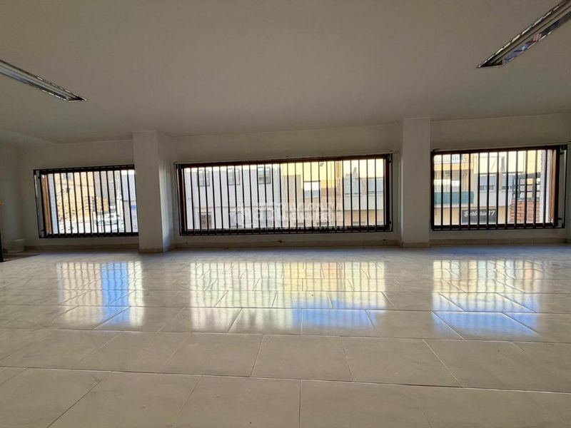 Foto 9bc4b3bd-7f00-4a86-bc59-f3c7d49d7cbb. Local comercial amb calefacció a Úbeda