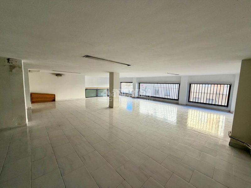 Foto cb58b590-29a2-449c-9016-f5a32e8f299f. Local comercial amb calefacció a Úbeda