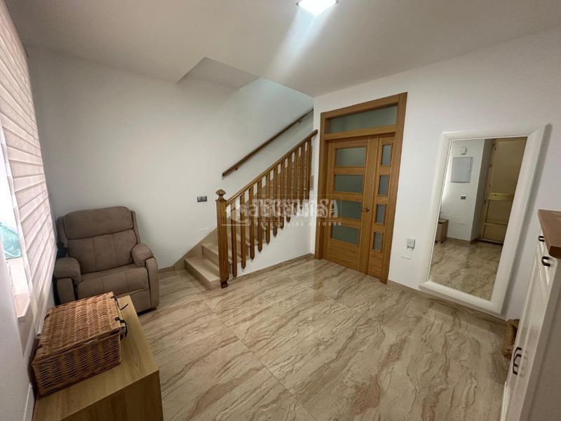 Foto 38165195-1883-4d59-aa87-fec68480abc3. Casa aparellada a Jódar