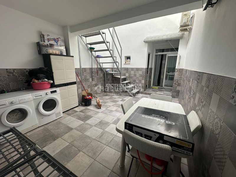 Foto 3f404d64-0449-40e5-933e-c9b2d6c44915. Casa aparellada a Jódar