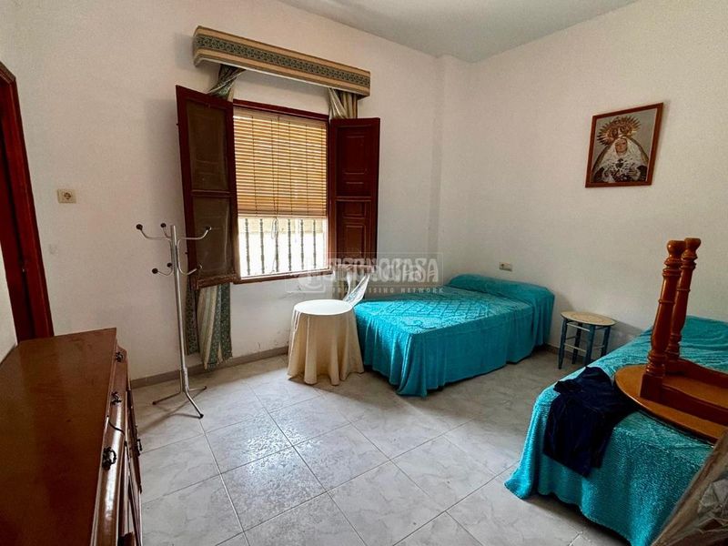 Foto bd31fe74-12ef-49f3-8396-f44d128b3679. Casa  en venta en Jódar