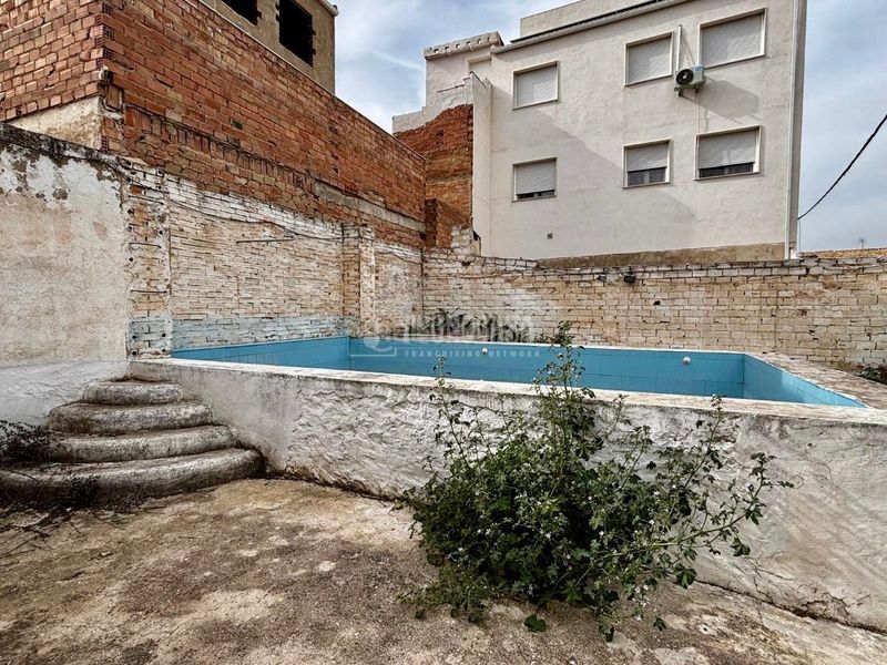 Foto f4b26ea7-0662-4067-91ff-659dc95626fe. Casa  en venta en Jódar