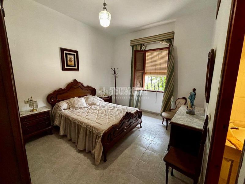 Foto fdde8325-7763-49fe-80fc-08081f3823fe. Casa  en venta en Jódar
