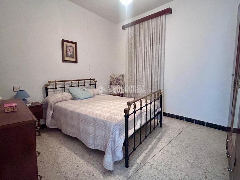 Foto 518b124a-16af-46bb-9a45-4b4f30b85731. Casa  en venta en Jódar