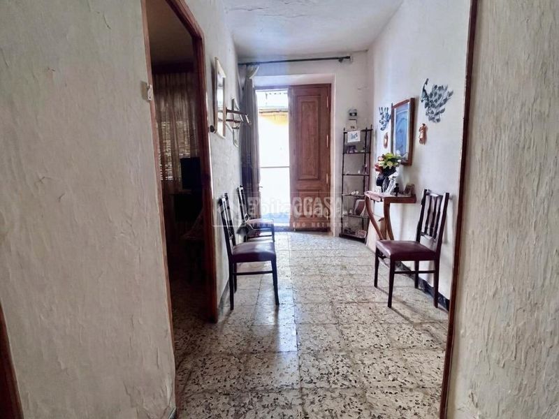 Foto 708c41e9-6d1a-40fc-9097-35baa6416210. Casa  en venta en Jódar