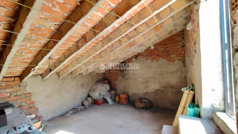 Foto 83978286-6545-4c5b-b5c2-29f14f9bb3ef. Casa amb calefacció a Úbeda