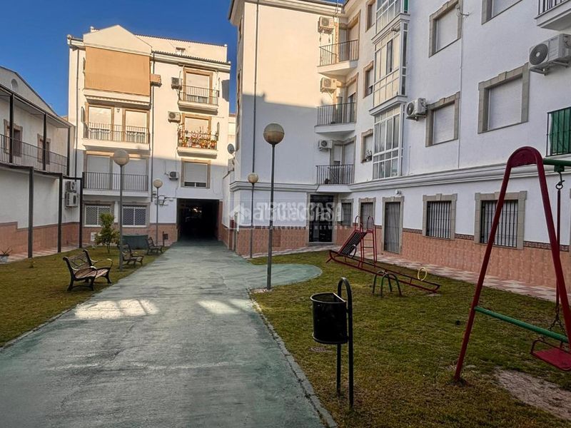 Foto d1872d7b-0996-465e-a3cc-32802a3f8819. Piso  en venta en Jódar