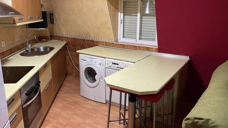 Foto 14a53f35-a118-4c33-9d06-721aee5a75ab. Piso  en venta en Úbeda