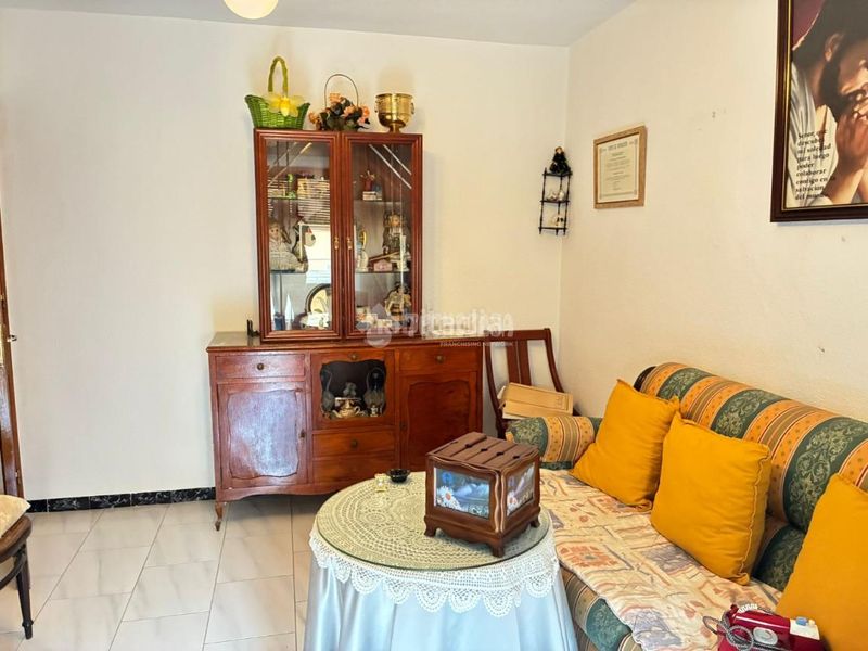 Foto 474b932e-d236-4c05-957b-b14ae467b47b. Casa aparellada amb calefacció a Villacarrillo