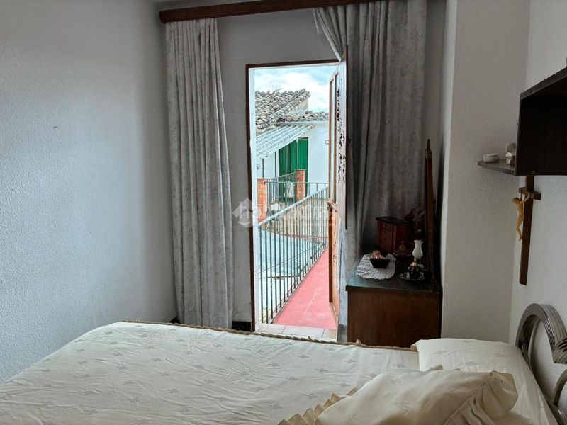 Foto a3540d6b-04a0-4162-8253-f8e22e74d503. Casa aparellada amb calefacció a Villacarrillo