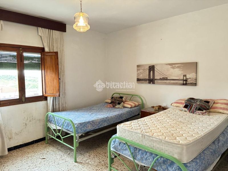 Foto b2f5985e-0ccb-4dc9-9bc6-215ff37ac990. Casa aparellada amb calefacció a Villacarrillo