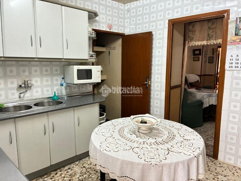 Foto b3d80484-8989-4b57-b5f9-9c58cd59642d. Casa aparellada amb calefacció a Villacarrillo