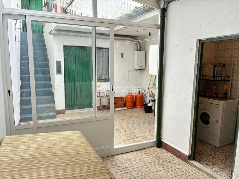 Foto f9f4d4b7-e1e0-43e3-bafa-fb332e53395b. Casa aparellada amb calefacció a Villacarrillo