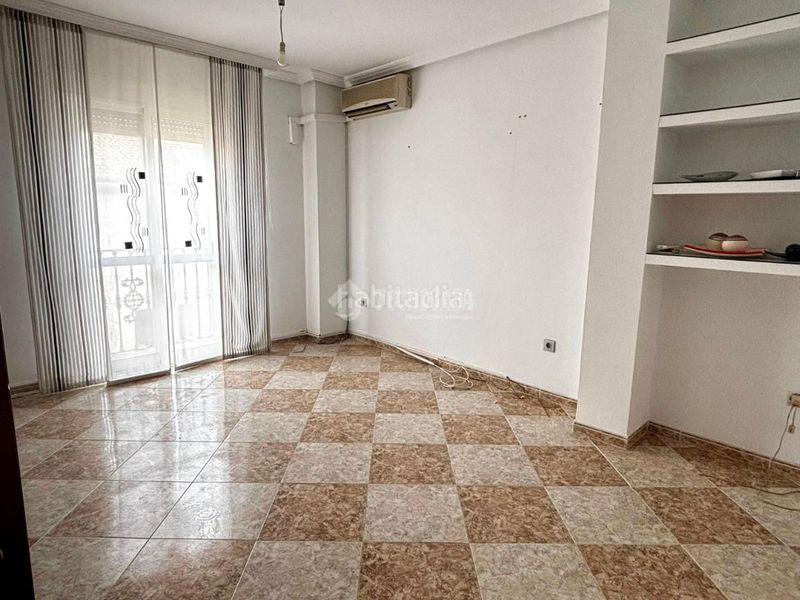 Foto 8b12d4b9-e240-40cf-941f-01f62010f86f. Piso  en venta en Jódar
