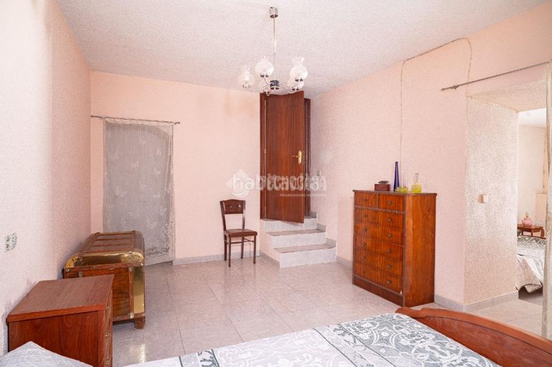 Foto 268e38f7-d53f-484d-81cf-d813f879f407. Casa aparellada a Sabiote