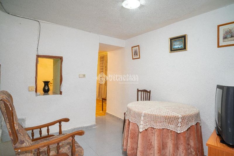 Foto 4e2002e9-0f2e-4189-918b-4c2fa3f415de. Casa aparellada a Sabiote