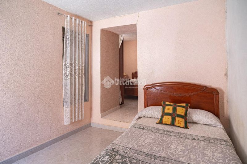 Foto 560fc09e-ec22-44d4-a0b5-eae06ba1223a. Casa aparellada a Sabiote