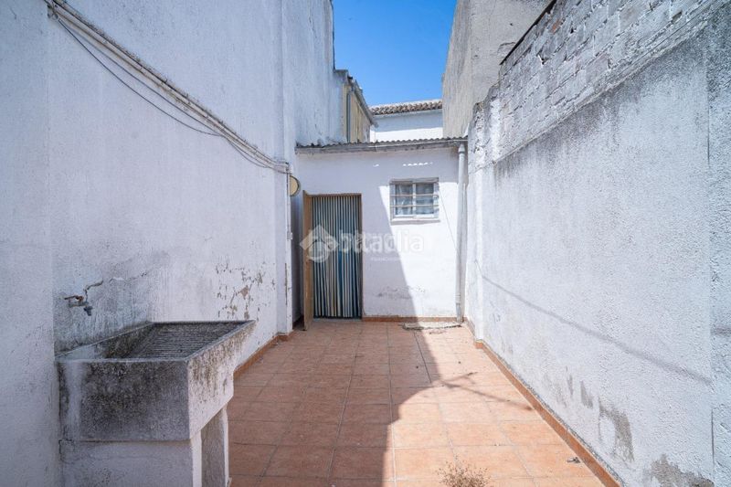 Foto 6b591bb8-4116-49e1-bbde-96ee7258b3a4. Casa aparellada a Sabiote