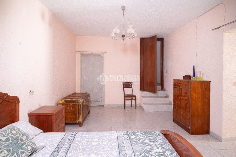 Foto 86264190-7e0d-42d8-bb38-1ebade32541c. Casa aparellada a Sabiote