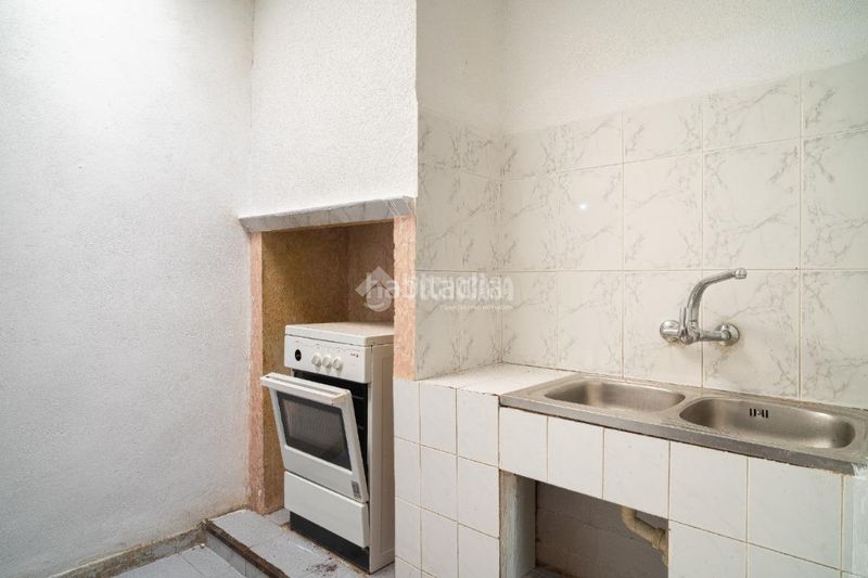 Foto e7bd5dd5-2501-4d45-8bae-6331fa913534. Casa aparellada a Sabiote