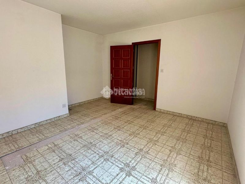 Foto 5dab1517-2a96-476f-a25c-cbab6e87d11d. Piso  en venta en Jódar