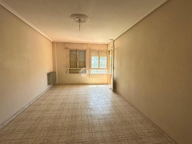 Foto e0867311-5e21-4d90-ab71-eb9a1ff8bd2d. Piso  en venta en Jódar
