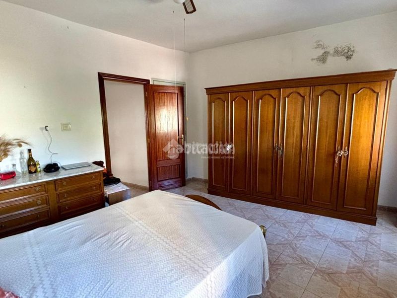Foto 7e3d117f-e01c-4a4c-a5ad-d2bf75074466. Casa  en venta en Jódar