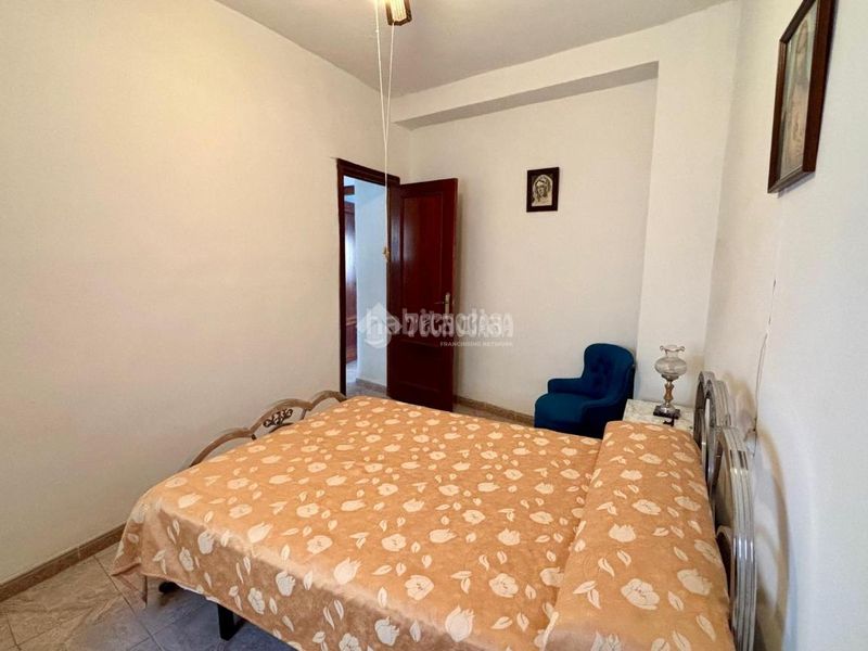 Foto ea2b8065-4c3e-4a3d-900d-bef9a78daa2c. Casa  en venta en Jódar