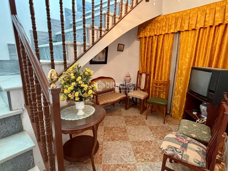 Foto 0143a3da-9171-4343-b900-e49190baea34. Casa aparellada a Jódar