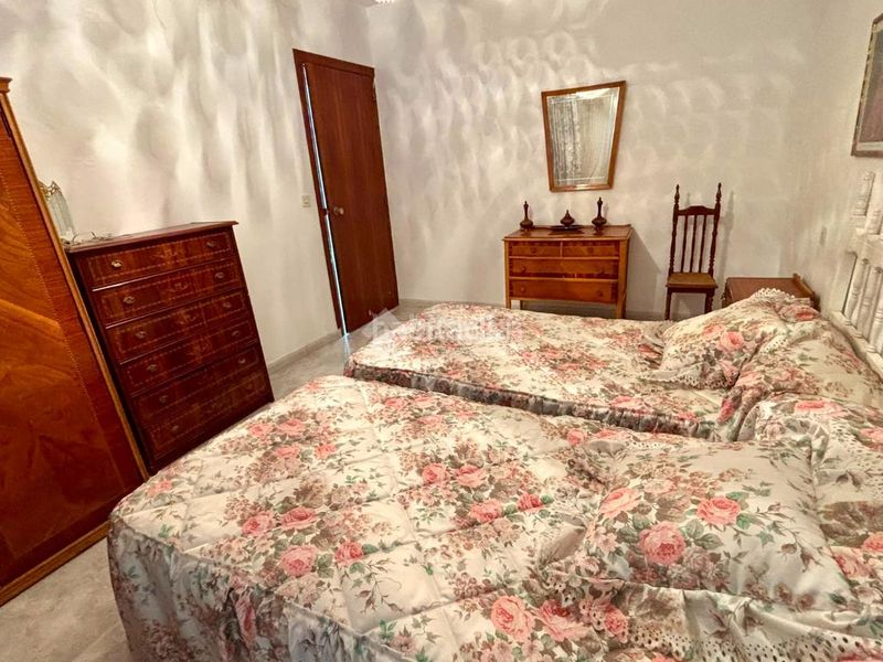 Foto 44fd2c3f-e501-44ab-858a-e362db8d13d1. Casa aparellada a Jódar
