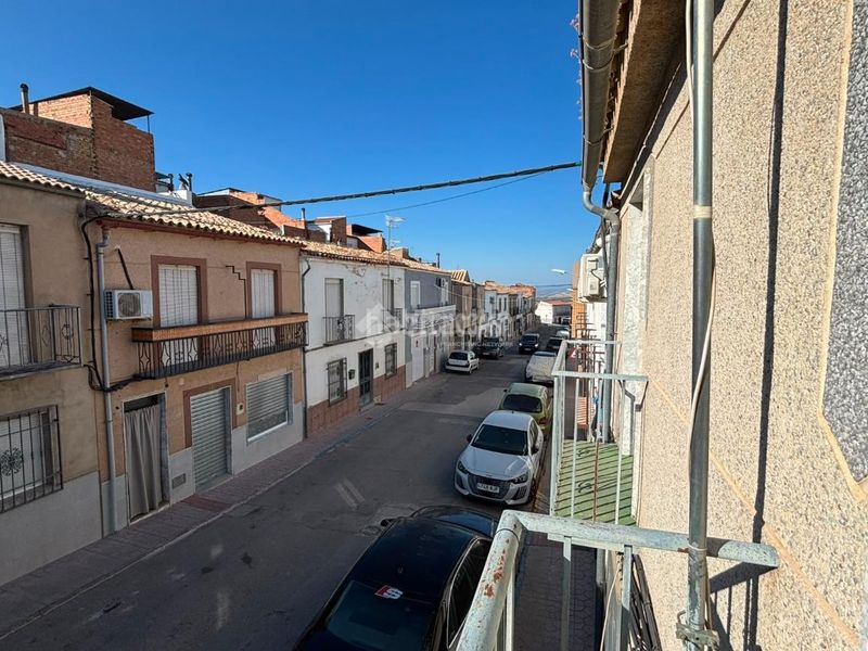 Foto 4838c151-9f55-472f-aec7-0eae2f1dc730. Casa aparellada a Jódar