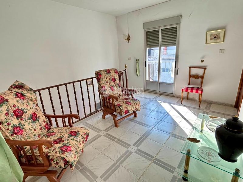 Foto 4de17da3-dd6e-4c4d-9410-e150b65feee1. Casa aparellada a Jódar