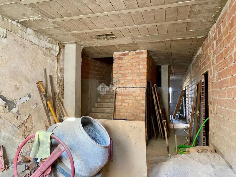 Foto 27be5240-894b-4dea-8646-2f7397c90d7c. Edificio  en venta en Úbeda
