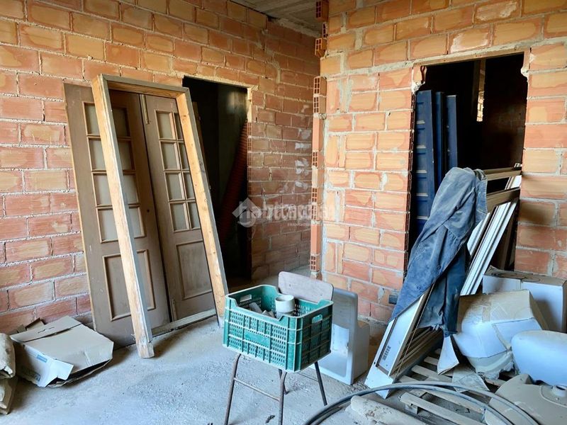 Foto 2ab0ff2d-b78f-454b-9855-6acffff21a21. Edificio  en venta en Úbeda