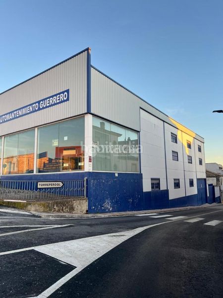 Foto d010d3d2-0e9f-464c-a409-8e22f779c6bc. Local comercial a Torreperogil