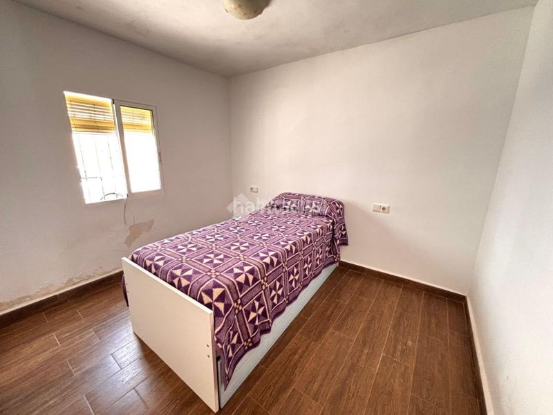 Foto 71697428-9a65-4c7c-8764-41d9e0fdfb5c. Casa  en venta en Jódar