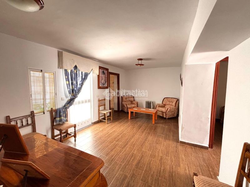 Foto 83a0491a-7036-4623-ba49-7396330421ca. Casa  en venta en Jódar