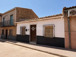 Casa  Prol. mari tere. Casa en venta en jódar