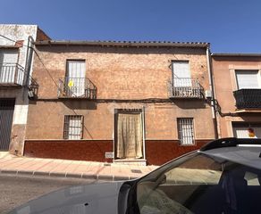 House  C. virgen de la cabeza. Casa en venta en jódar