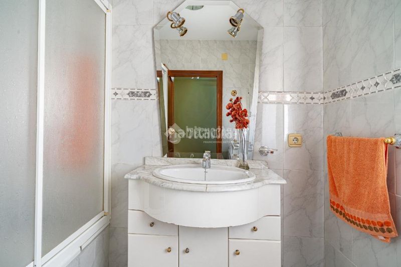 Foto 0e526f29-0d29-4224-8270-10dac70a9491. Casa amb calefacció a Úbeda