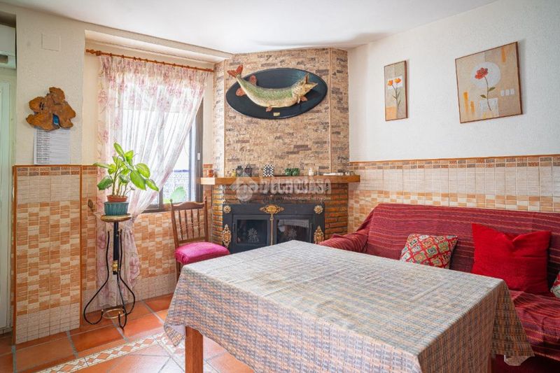 Foto 8a785775-a29a-40ac-bd89-8c8ebbc46305. Casa amb calefacció a Úbeda