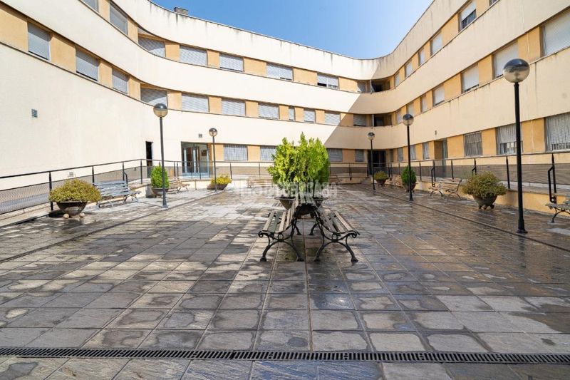 Foto a256447f-66eb-451f-85df-070b5fa2fbc0. Pis a Úbeda