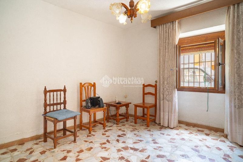 Foto 1d6fe9bc-20d4-4ddd-99bd-86b59dffaf9f. Casa a Villacarrillo