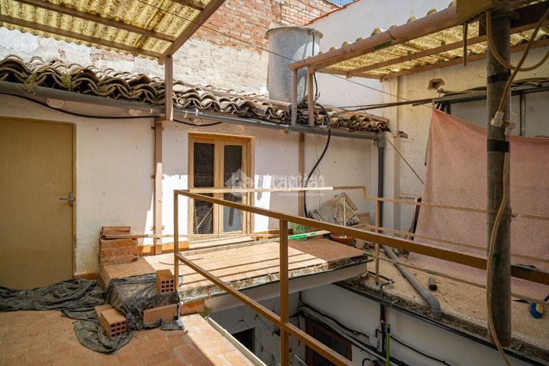 Foto a7d4454b-956f-4596-aa01-990bd4f2db26. Casa a Villacarrillo