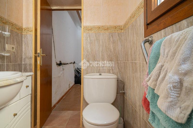 Foto eaf3845d-f781-4c8d-924a-273b41cf04b3. Casa a Villacarrillo