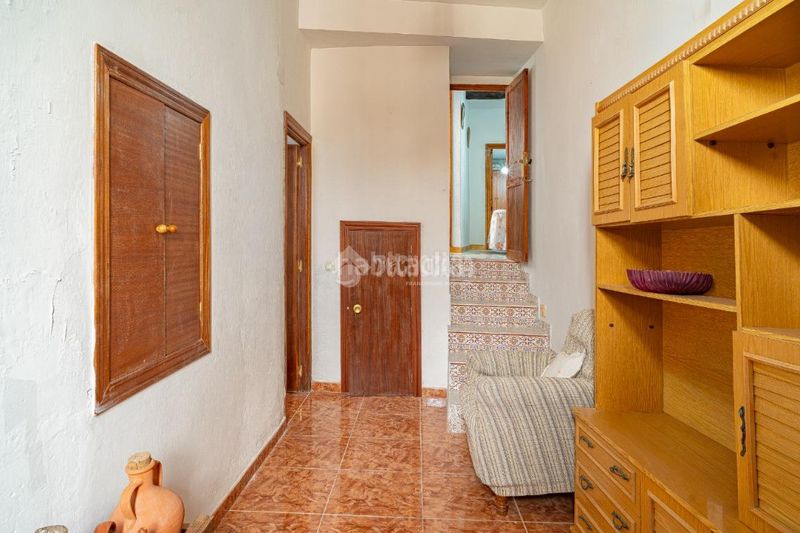 Foto 28a5dde9-81ef-4b4e-ab29-d7d4f93d46e9. Casa aparellada amb calefacció a Sabiote