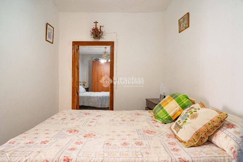 Foto 7153cdf2-c3ee-4777-8e61-ff0d19b08b11. Casa aparellada amb calefacció a Sabiote